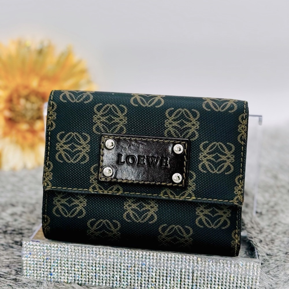 LOEWE Trifold Wallet w/ Kisslock